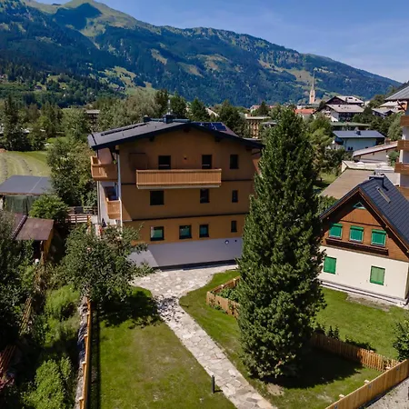 Felding 1 Apartment